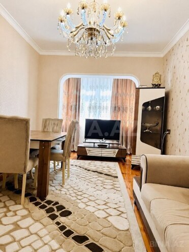 Продаётся 3-комн. вторичка 90 м², м. Насими, photo 1 from 12