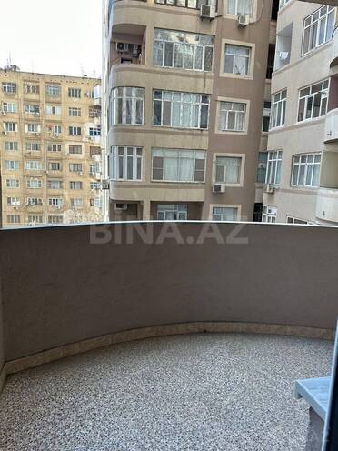Satılır 4 otaqlı yeni tikili 180 m², 3-cü mikrorayon q., photo 13 from 18