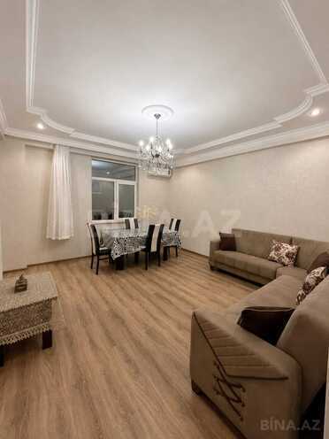 Сдаётся 2-комн. новостройка 70 м², м. Иншаатчылар, photo 1 from 8