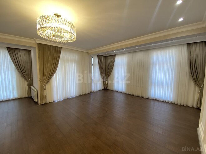 Продается 3-комн. новостройка 150 м², м. Низами, photo 1 from 14
