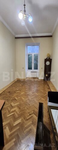 İcarəyə verilir 4 otaqlı köhnə tikili 170 m², 28 May m., photo 20 from 31