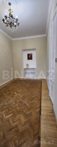 İcarəyə verilir 4 otaqlı köhnə tikili 170 m², 28 May m., photo 16 from 31