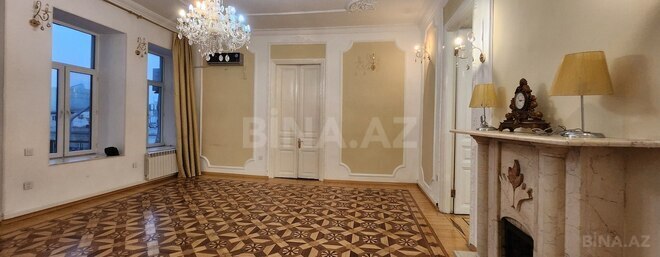 İcarəyə verilir 4 otaqlı köhnə tikili 170 m², 28 May m., photo 8 from 31