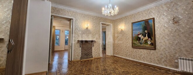 İcarəyə verilir 4 otaqlı köhnə tikili 170 m², 28 May m., photo 13 from 31