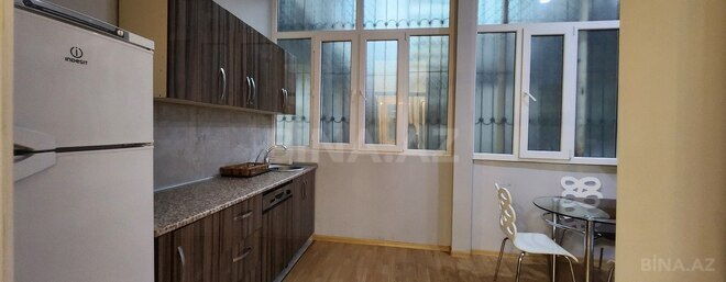 İcarəyə verilir 4 otaqlı köhnə tikili 170 m², 28 May m., photo 21 from 31