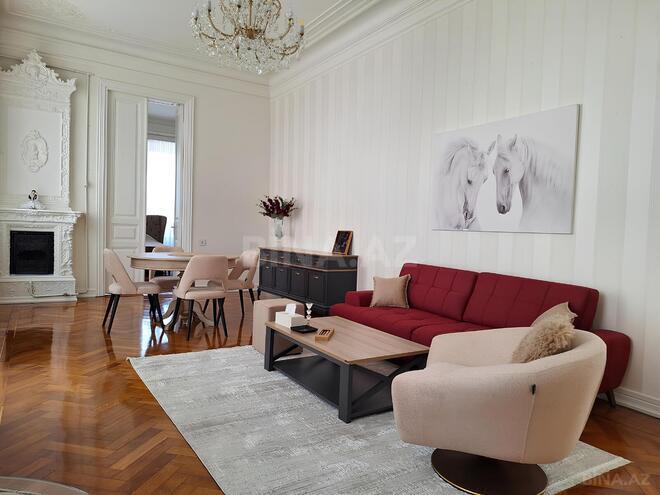 İcarəyə verilir 2 otaqlı köhnə tikili 75 m², Sahil m., photo 1 from 24