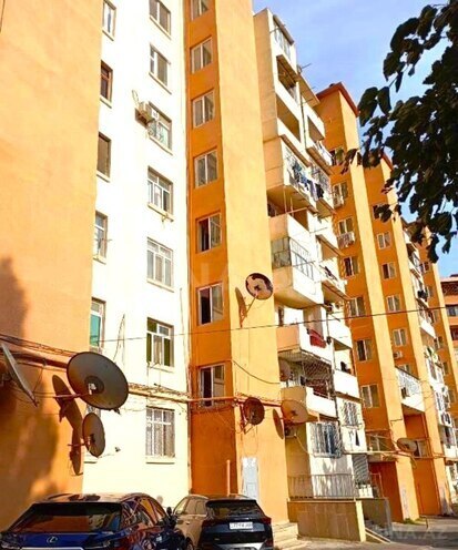 Satılır 3 otaqlı köhnə tikili 70 m², Həzi Aslanov m., photo 1 from 10