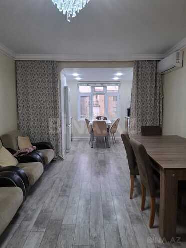 Satılır 2 otaqlı köhnə tikili 45 m², Qara Qarayev m., photo 1 from 21