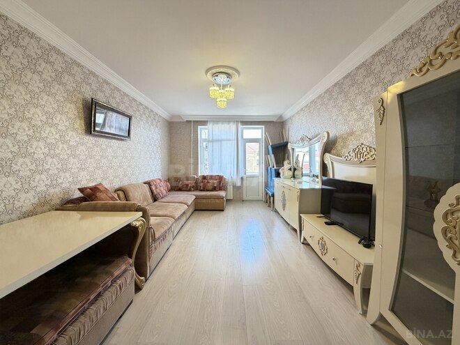 Satılır 3 otaqlı köhnə tikili 85 m², Bakıxanov q., photo 1 from 19