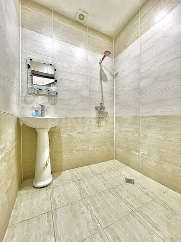 Satılır 3 otaqlı köhnə tikili 85 m², Qara Qarayev m., photo 8 from 15