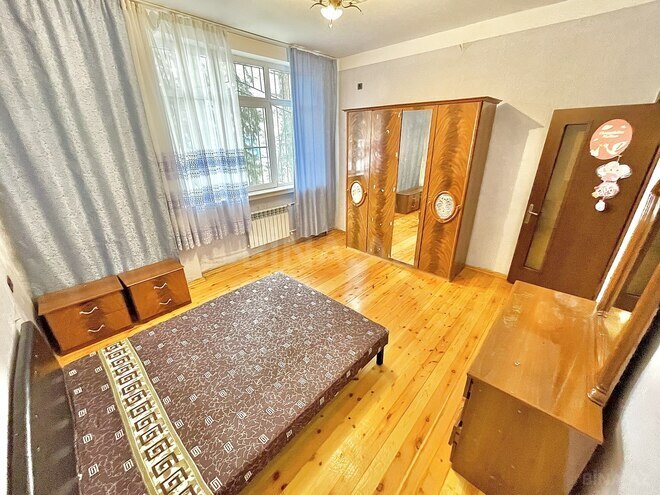 Satılır 3 otaqlı köhnə tikili 85 m², Qara Qarayev m., photo 10 from 15