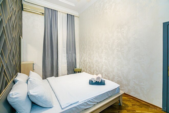 İcarəyə verilir 3 otaqlı köhnə tikili 98 m², Sahil m., photo 15 from 32