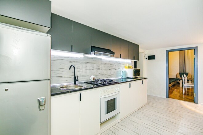 İcarəyə verilir 3 otaqlı köhnə tikili 98 m², Sahil m., photo 5 from 32