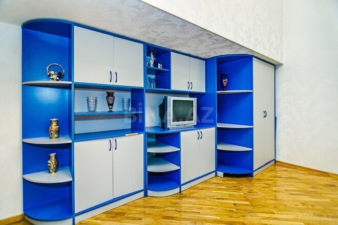 İcarəyə verilir 3 otaqlı köhnə tikili 98 m², Sahil m., photo 22 from 32
