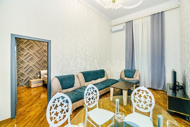 İcarəyə verilir 3 otaqlı köhnə tikili 98 m², Sahil m., photo 10 from 32