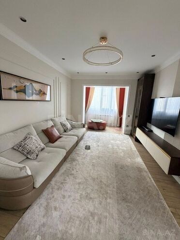 Сдаётся 2-комн. новостройка 77 м², Насиминский  р., photo 1 from 10