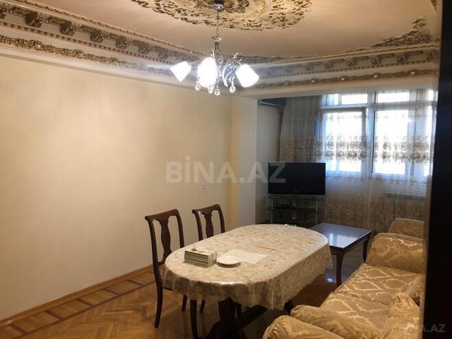 Продаётся 4-комн. вторичка 125 м², м. Элмляр Академиясы, photo 3 from 19