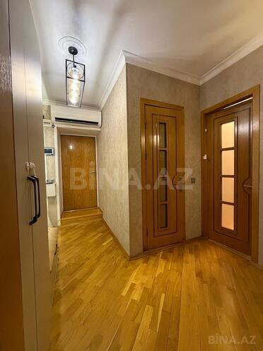 Продаётся 3-комн. вторичка 80 м², м. Нефтчиляр, photo 15 from 22