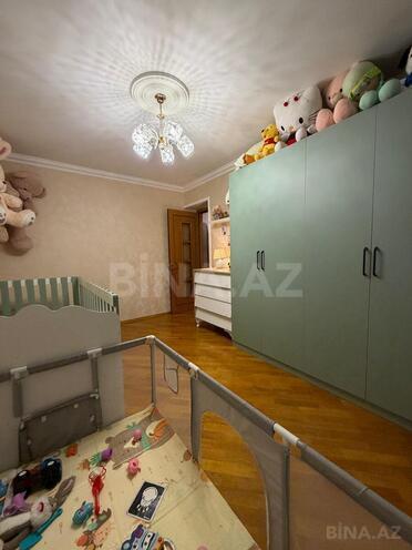 Продаётся 3-комн. вторичка 80 м², м. Нефтчиляр, photo 10 from 22