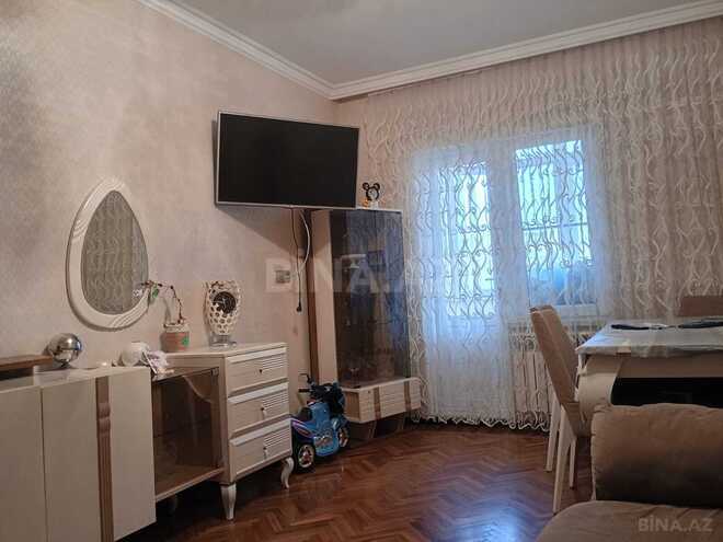 İcarəyə verilir 3 otaqlı köhnə tikili 70 m², İnşaatçılar m., photo 1 from 14