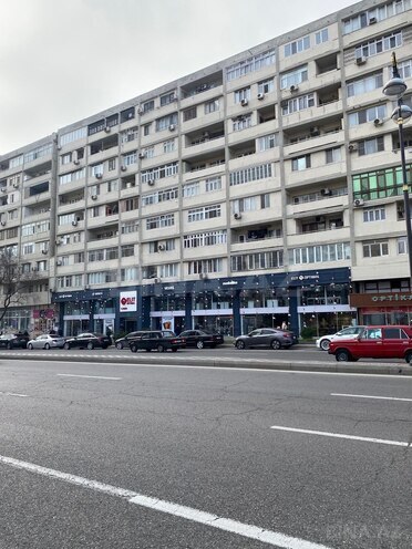 Продаётся 3-комн. вторичка 70 м², м. Иншаатчылар, photo 1 from 22