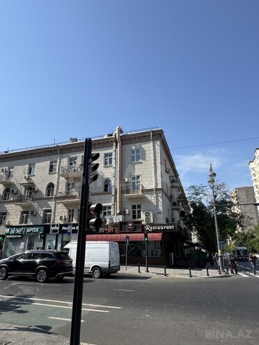 Продаётся 1-комн. вторичка 36 м², м. Элмляр Академиясы, photo 3 from 14