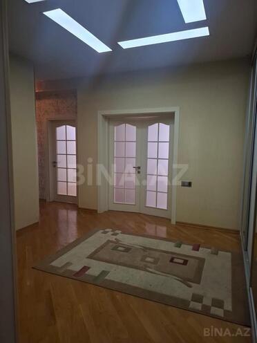 Сдаётся 3-комн. новостройка 115 м², м. 8 ноября, photo 11 from 20