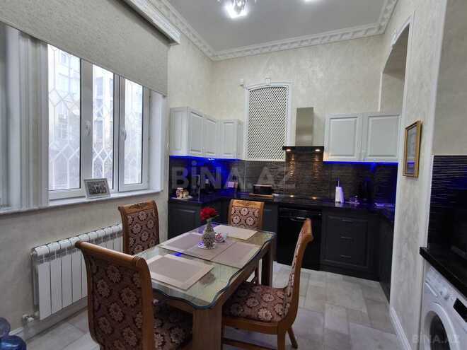 Satılır 5 otaqlı köhnə tikili 150 m², Sahil m., photo 7 from 29