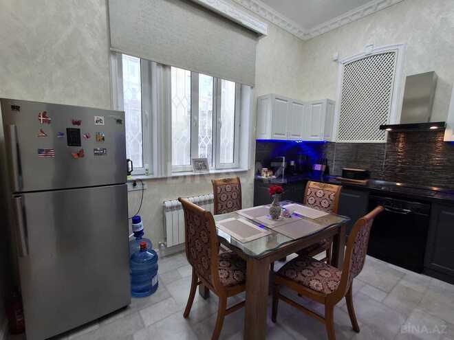 Satılır 5 otaqlı köhnə tikili 150 m², Sahil m., photo 6 from 29