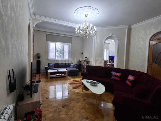 Satılır 5 otaqlı köhnə tikili 150 m², Sahil m., photo 4 from 29