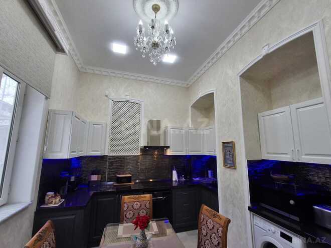 Satılır 5 otaqlı köhnə tikili 150 m², Sahil m., photo 8 from 29