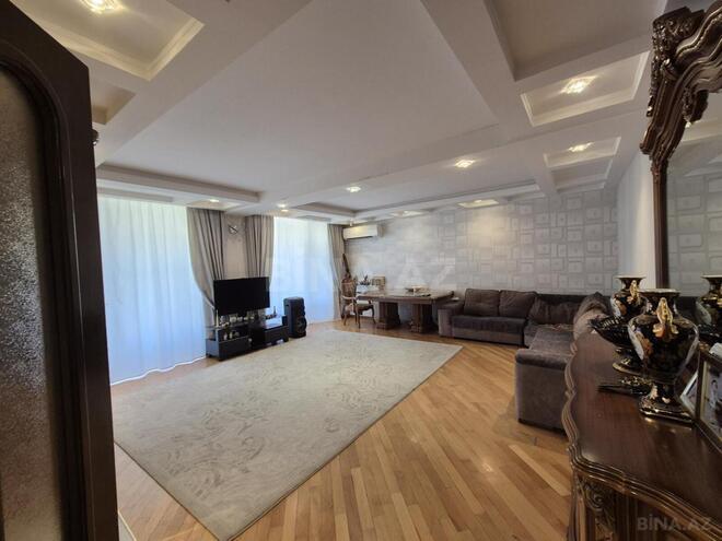 Satılır 4 otaqlı köhnə tikili 120 m², Həzi Aslanov m., photo 1 from 16
