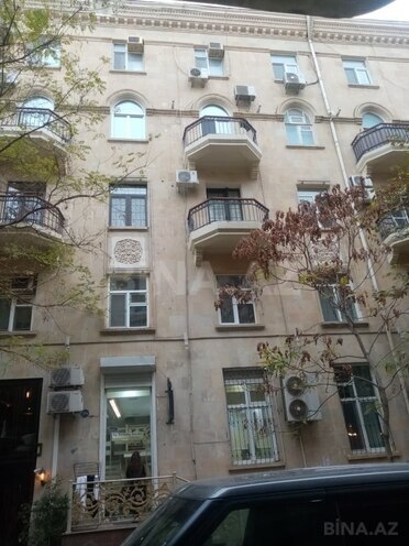 Satılır 3 otaqlı köhnə tikili 90 m², İçəri Şəhər m., photo 3 from 12