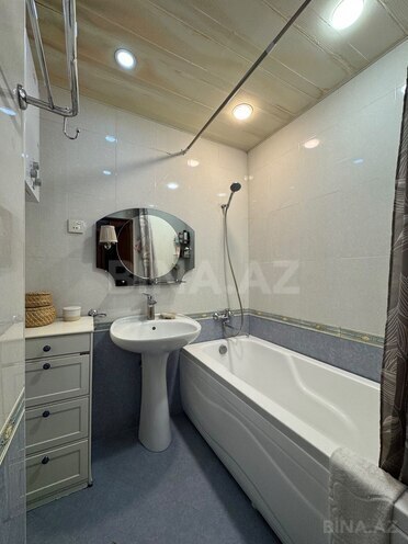 Satılır 4 otaqlı köhnə tikili 100 m², Bakıxanov q., photo 16 from 17