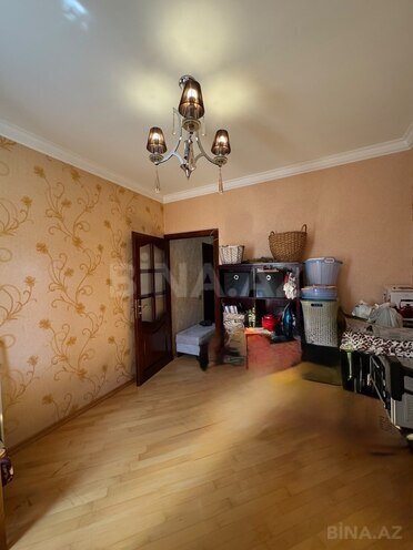 Satılır 4 otaqlı köhnə tikili 100 m², Bakıxanov q., photo 12 from 17