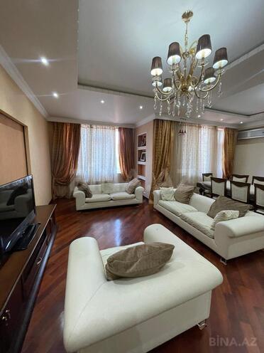İcarəyə verilir 3 otaqlı yeni tikili 170 m², 28 May m., photo 1 from 25