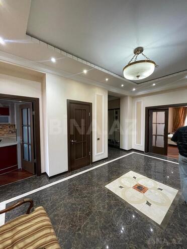 İcarəyə verilir 3 otaqlı yeni tikili 170 m², 28 May m., photo 16 from 25