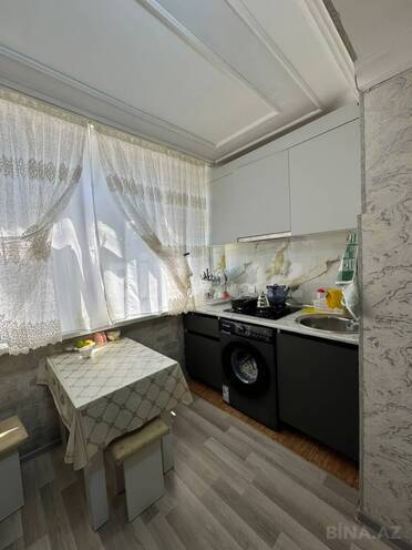 Продаётся 2-комн. вторичка 41 м², м. Кара Караев, photo 9 from 13