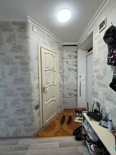 Продаётся 2-комн. вторичка 41 м², м. Кара Караев, photo 11 from 13