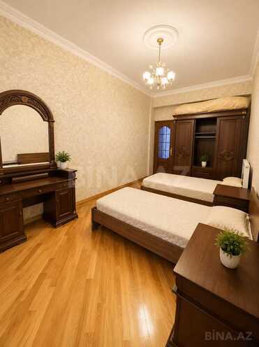 İcarəyə verilir 3 otaqlı yeni tikili 135 m², İnşaatçılar m., photo 5 from 11