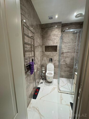 İcarəyə verilir 3 otaqlı yeni tikili 70 m², Bakmil m., photo 3 from 12
