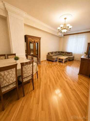 İcarəyə verilir 3 otaqlı yeni tikili 135 m², İnşaatçılar m., photo 3 from 11