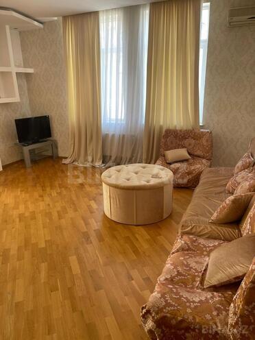 İcarəyə verilir 3 otaqlı yeni tikili 115 m², 28 May m., photo 3 from 18