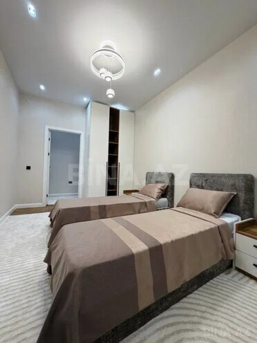 Сдаётся 3-комн. новостройка 115 м², м. 28 мая, photo 8 from 12