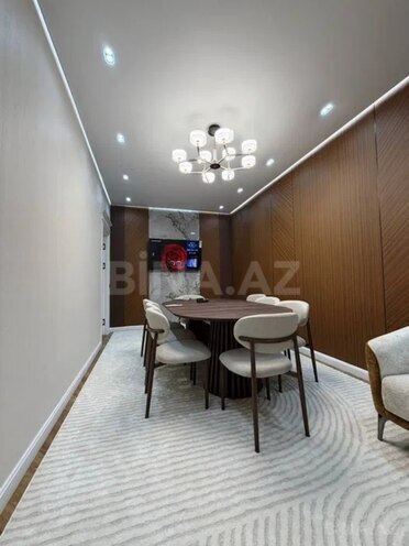 Сдаётся 3-комн. новостройка 115 м², м. 28 мая, photo 1 from 12