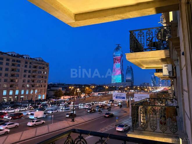 Satılır 3 otaqlı köhnə tikili 80 m², Nəriman Nərimanov m., photo 1 from 10