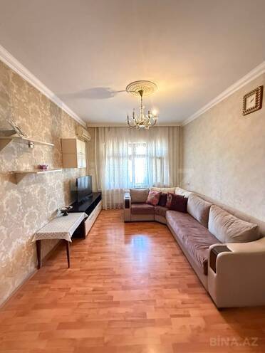 Продаётся 3-комн. вторичка 80 м², м. Ази Асланов, photo 3 from 32