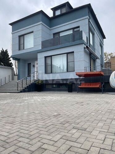 Продаётся 5-комн. дом/дача 410 м², Абшеронcкий  р., photo 1 from 17