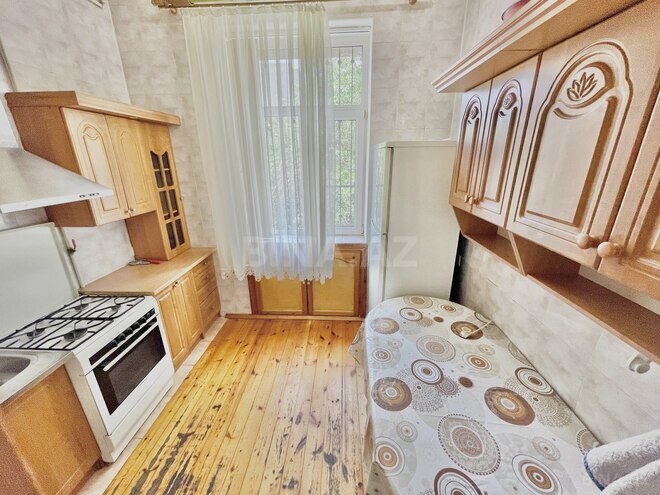 Satılır 3 otaqlı köhnə tikili 90 m², Qara Qarayev m., photo 11 from 15