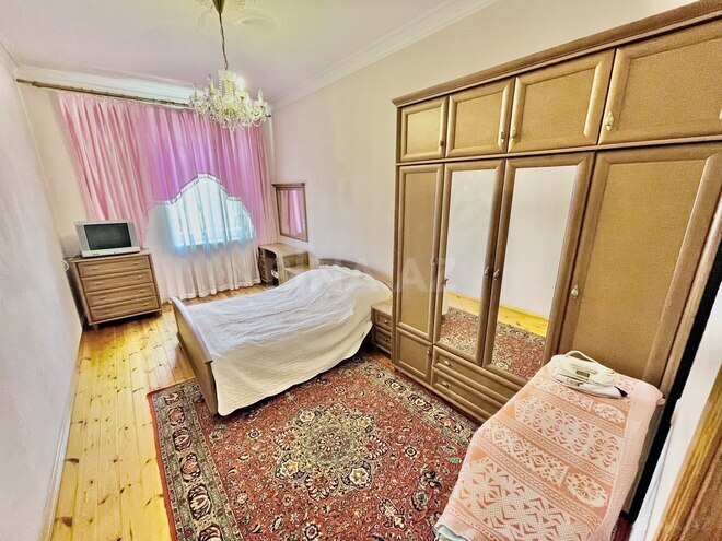 Satılır 3 otaqlı köhnə tikili 90 m², Qara Qarayev m., photo 9 from 15